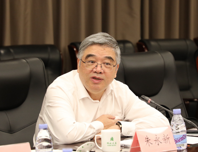 朱永新.jpg 朱永新.jpg